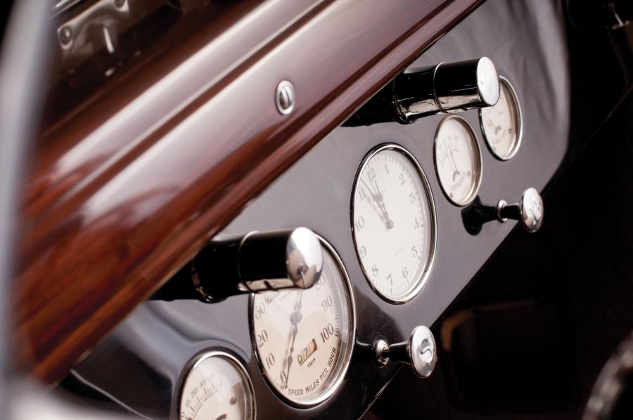  Chrysler Imperial Close-Coupled Sedan 1931 года  (фото 12 из 20)